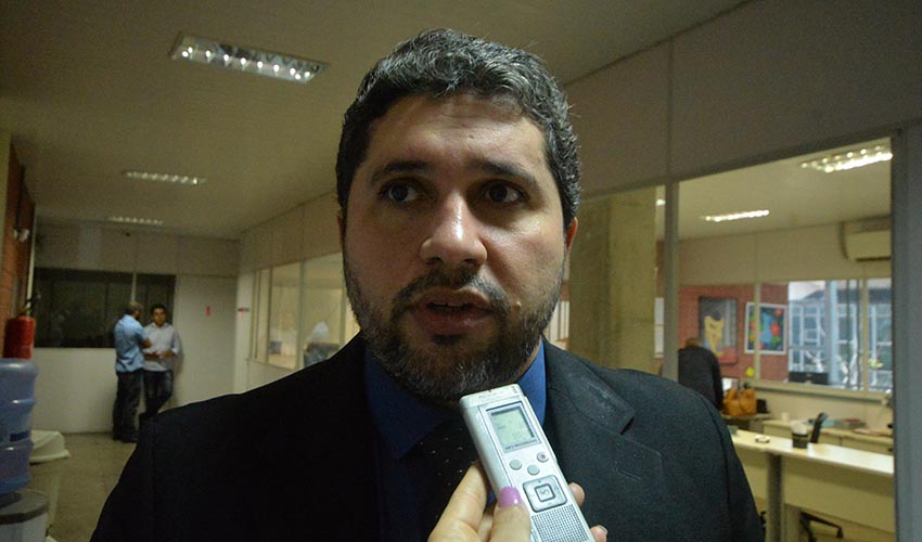Paulo Rubens Parente diz que não havia fiscalização dos presos da Major César após as 16 horas