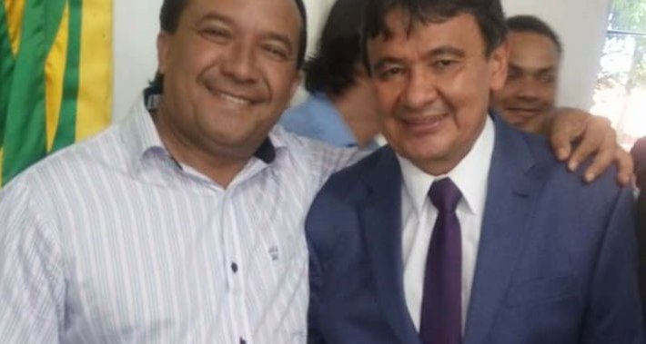 Prefeito  Alcides Oliveira e o governador Wellington Dias
