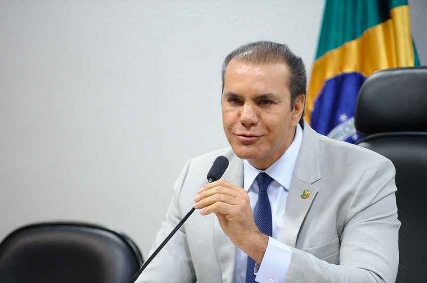 Senador Ataídes Oliveira (PSDB-TO)