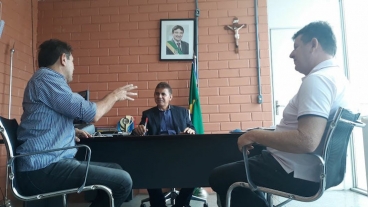 Na reunião, Paulo Martins ainda conversou com os líderes