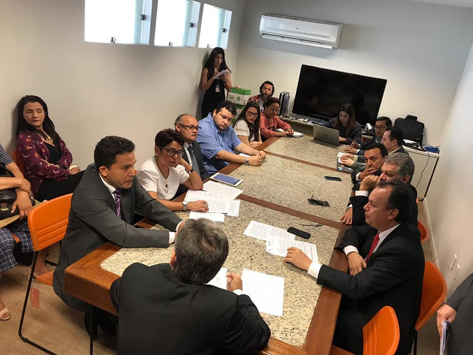 reunião sobre greve da Uespi no TJ com Governo do Piauí