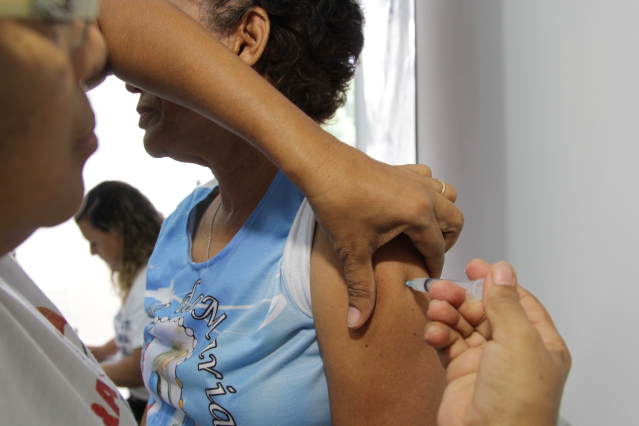 vacina contra gripe dia D em Teresina