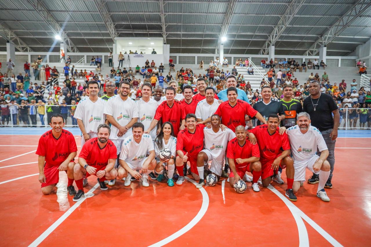 Maior ginásio poliesportivo do interior do Piauí é inaugurado em Picos